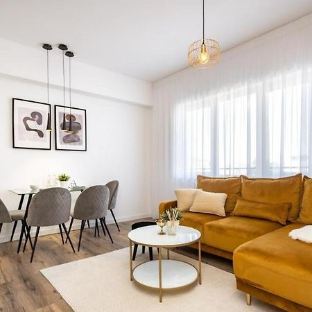 Majestic Apartament With View In Magheru Bukarest Exteriör bild