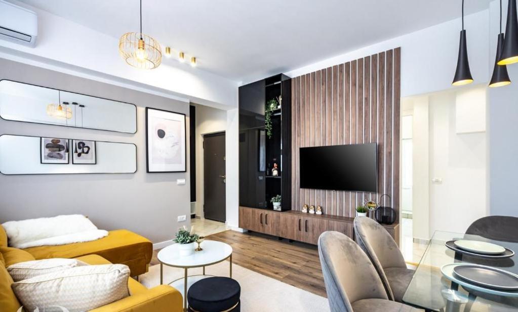 Majestic Apartament With View In Magheru Bukarest Exteriör bild