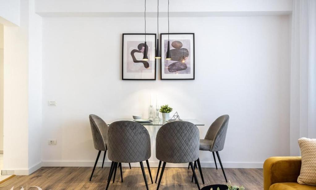 Majestic Apartament With View In Magheru Bukarest Exteriör bild